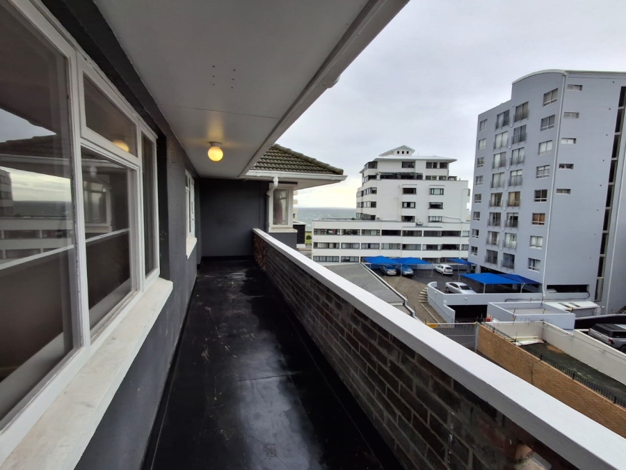 To Let 2 Bedroom Property for Rent in Sea Point Western Cape